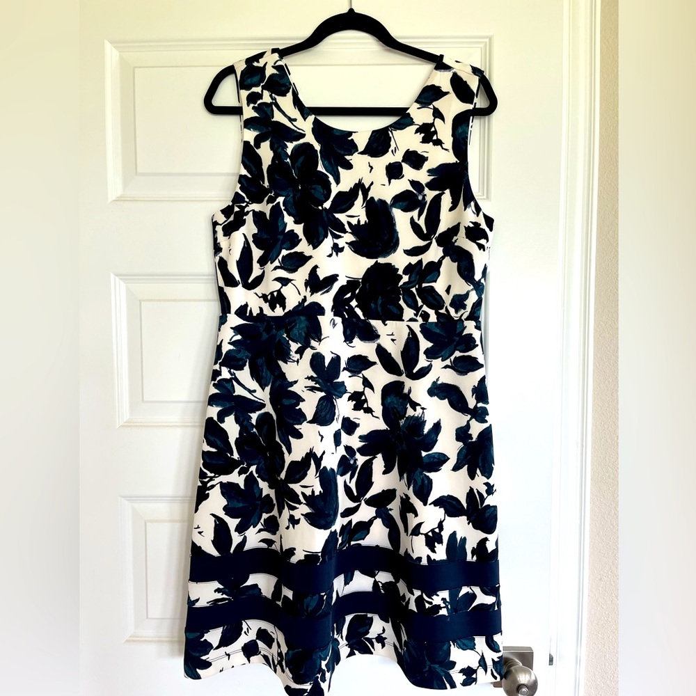 41 Hawthorn Blue and White Sleeveless A-Line Midi Dress
